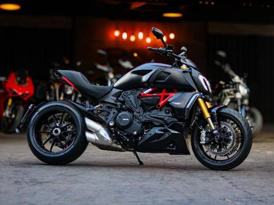DUCATI DIAVEL 1260 S DUCATI DIAVEL 1260 S